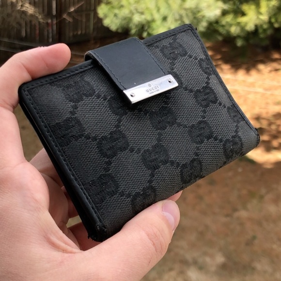 Gucci Other - 💯% Authentic Gucci Card Holder